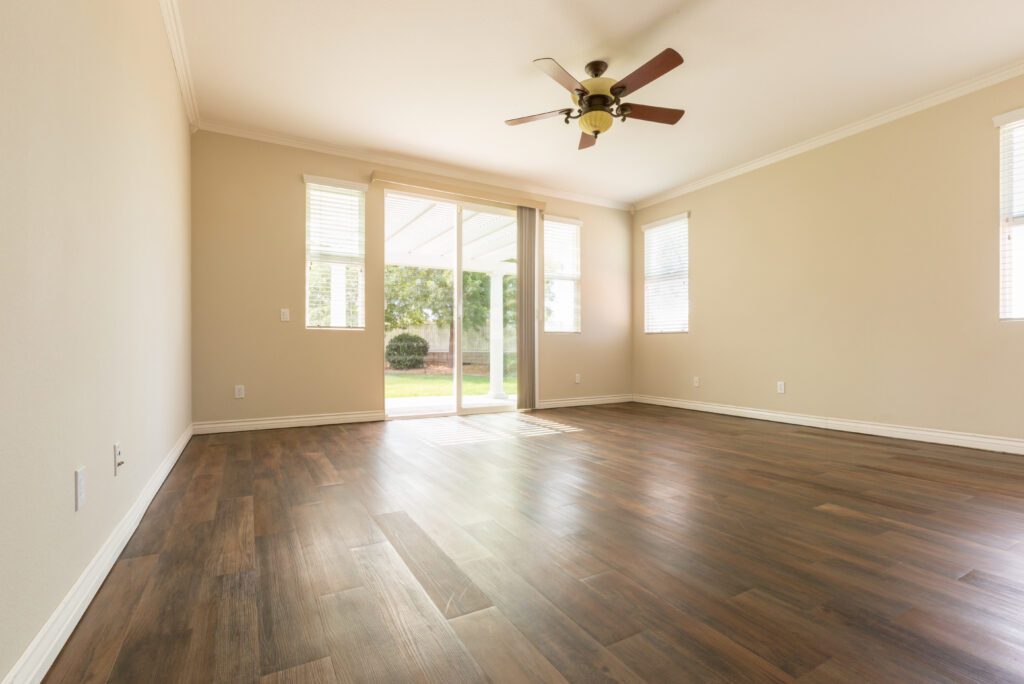 Find The Best And No.1 Hardwood Flooring Near Me - Floors Touch