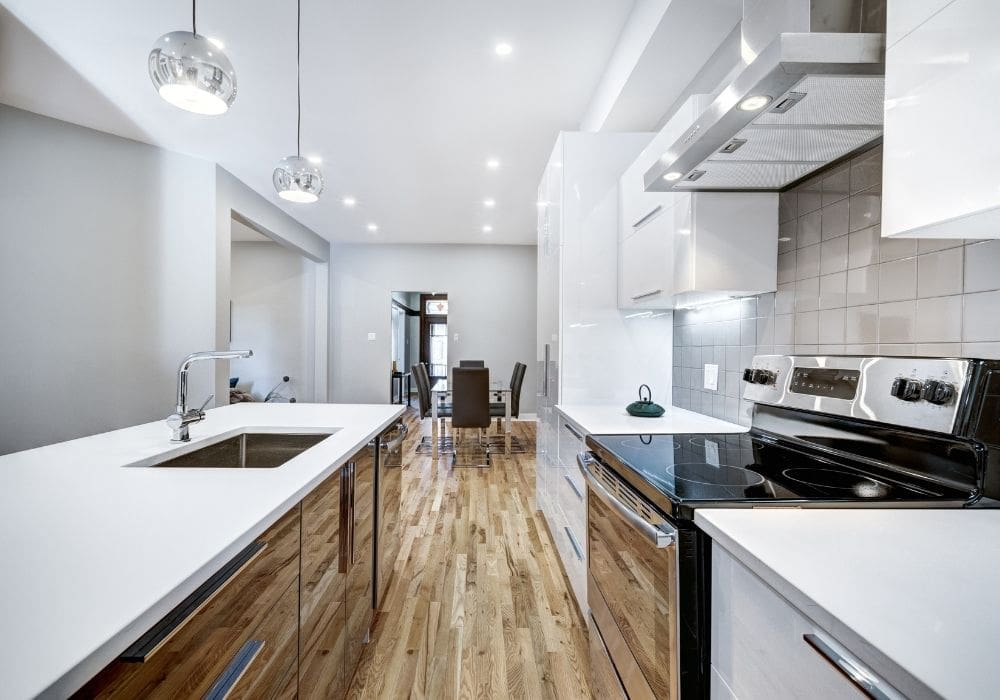 Apt Kitchen Renovations Makeovers That Maximize Space Apt Kitchen Renovations - Makeovers That Maximize Space